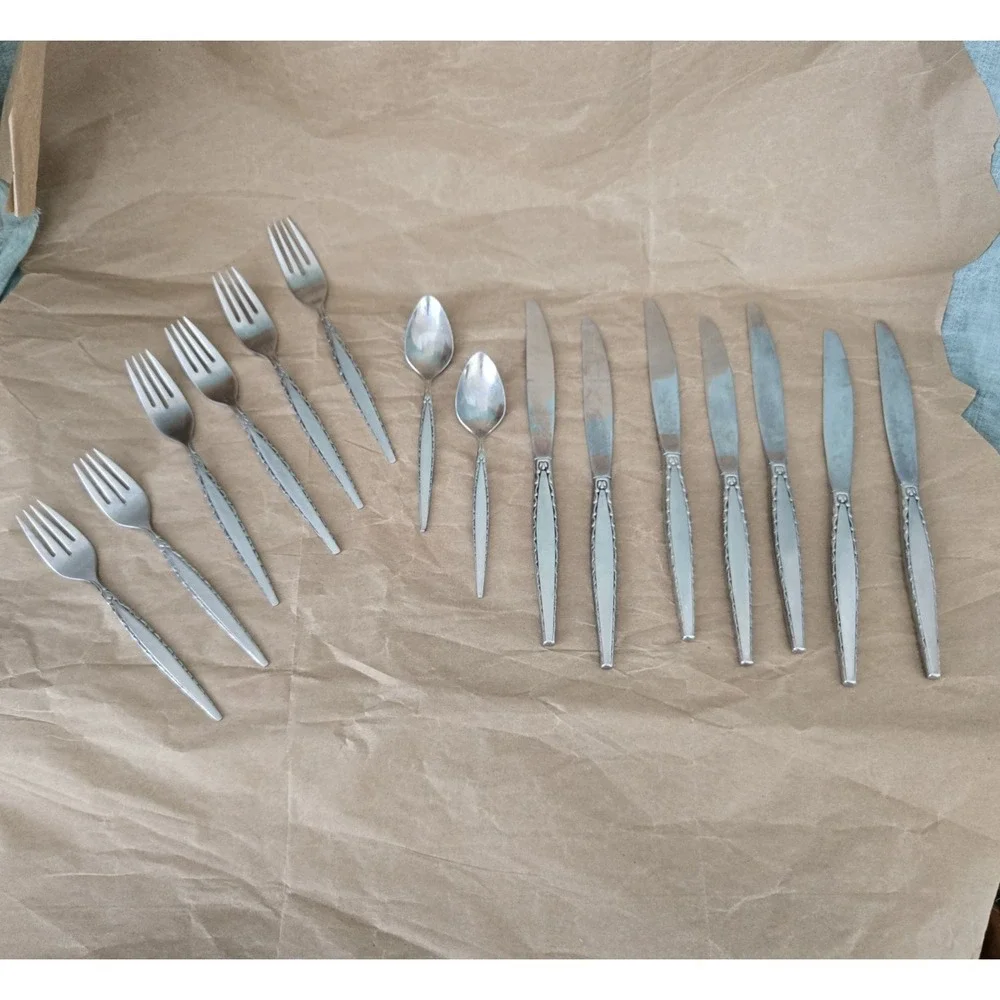 Oneida Community VENETIA Stainless Steel Burnished Finish‎ Flatware 15 Pieces